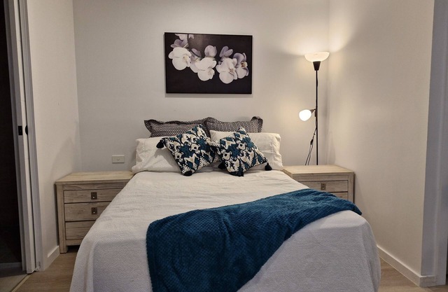 Comfortable Economical and Secure Getaway Apartment w/free parking and wifi