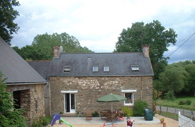 Comfortable Family Gite in a small hamlet, sleeping up to 6 with large garden