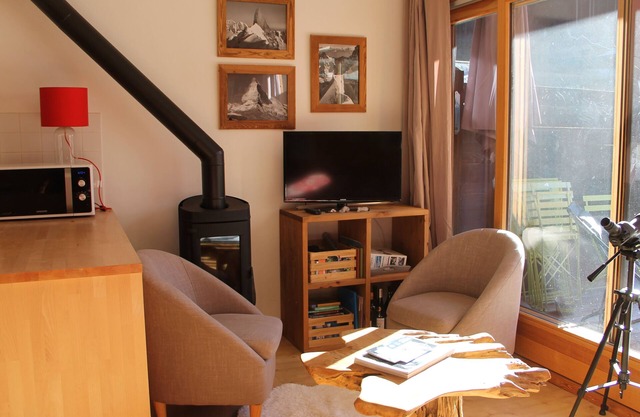 Comfortable Apartment With Terrace In Chamonix