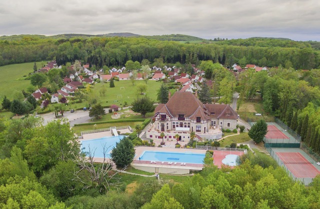 Comfortable home with terrace in a pleasant holiday village