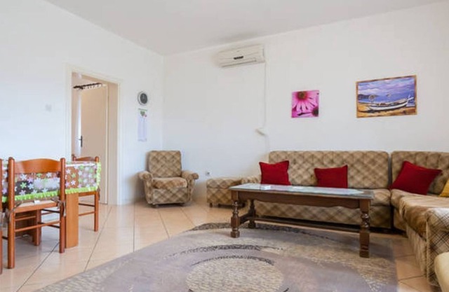 Comfortable house near the sea in the calm area in Susanj Bar