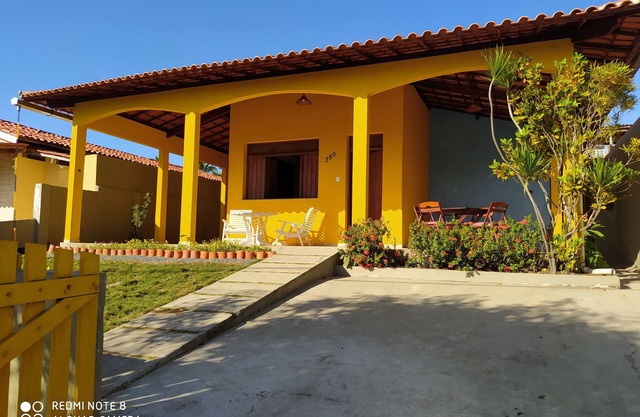 Comfortable house with balcony and barbecue, avenue close to the sea