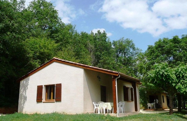 Comfortable house with terrace in south Dordogne
