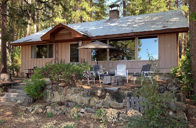 Comfortable Lakefront Home with Magnificent Views