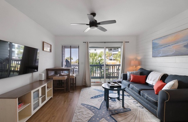 Comfortable, Modern Beach and Racquet Condo | Pool