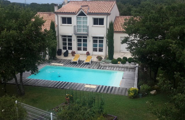 Comfortable prestige house