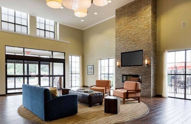 Comfortable retreat in Chinatown