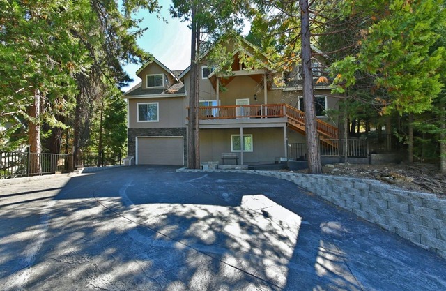 Comfortable Shaver Lake Getaway