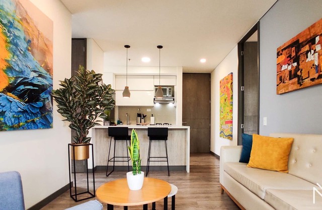 Comfortable, Sparkling Clean Exclusive Suite.- Poblado Area-1AC