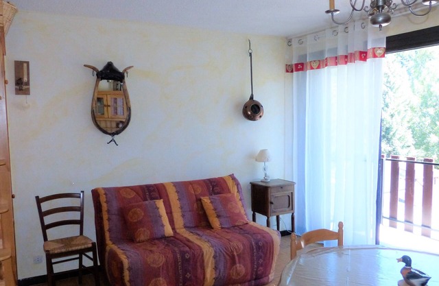 Comfortable studio in the Alps Col St Jean Montclar