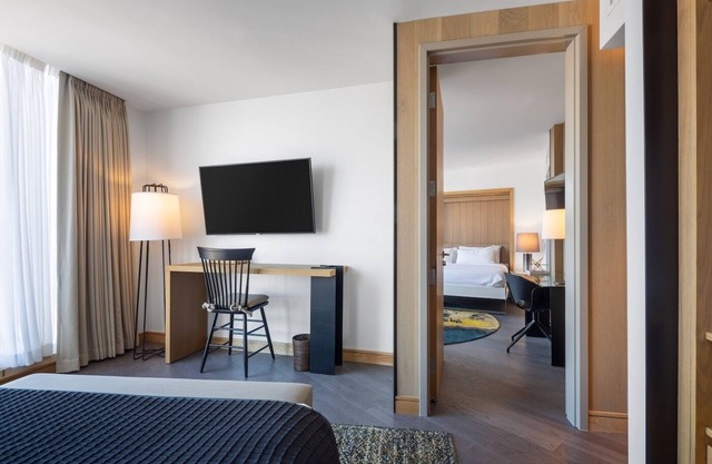 Comfortable Suite Ideal for Family-Friendly Adventures | Pet-Friendly Stay