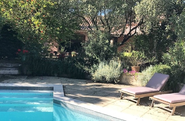 Comfortable villa with swimming pool, quiet for a relaxing and restful holiday