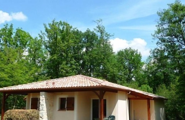 Comfortable villa with dishwasher, in the Dordogne