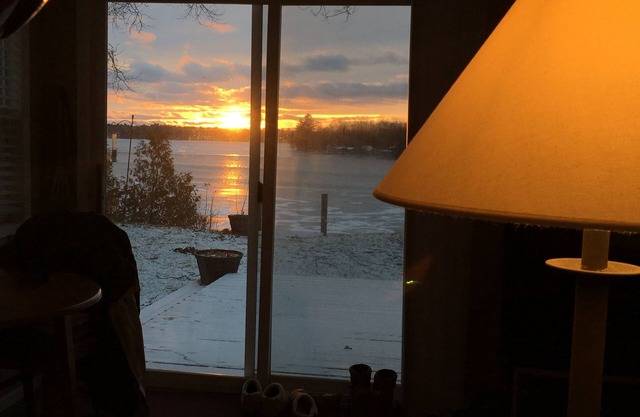 Comfortable water front cottage with spectacular views and memorable sunsets.