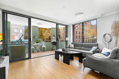 Comfortably Central 2-Bed Apartment