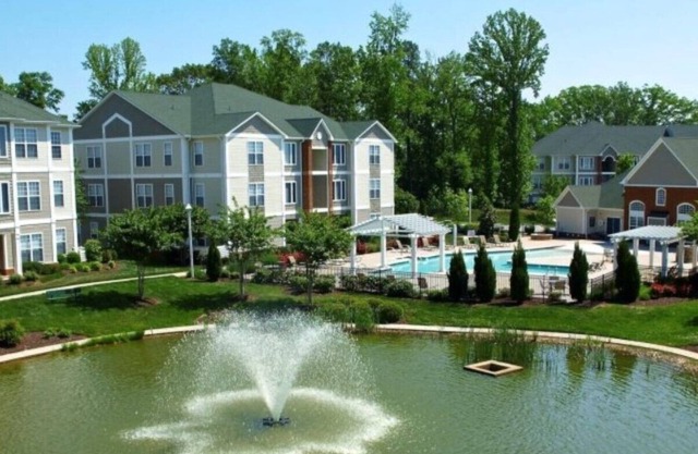 Comfy 2-bedroom 1.5 Bath in a Beautiful community