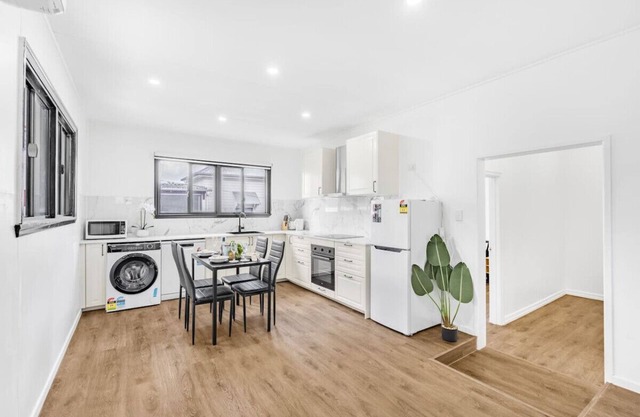 Comfy 2BR Sweet Home w/Parking/Balcony near River