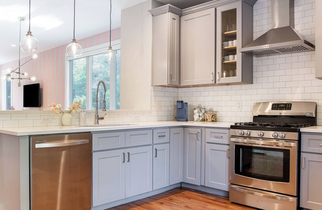 Comfy, Cozy, Fun 3bd Home - 5mins to Downtown