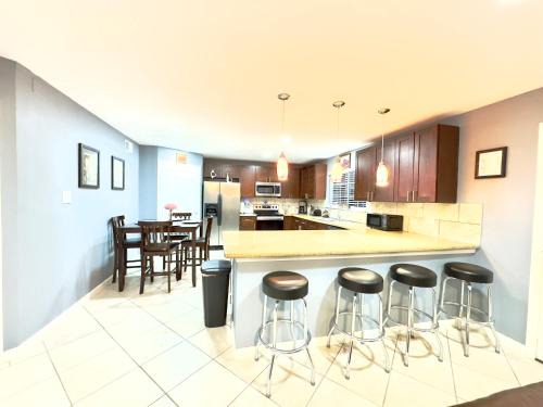 Comfy Haus at West Oaks