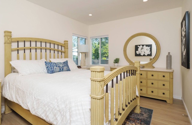 Comfy House in Glendale
