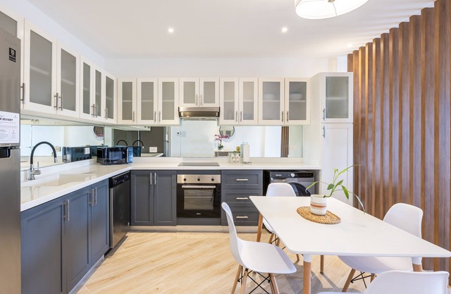 Comfy Love Nest w/Private Pacific View