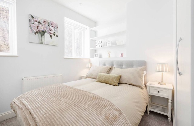 Comfy Modern 2-Bed Notting Hill Portobello Apt