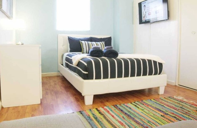 Comfy Room with Private Bathroom in Koreatown LA