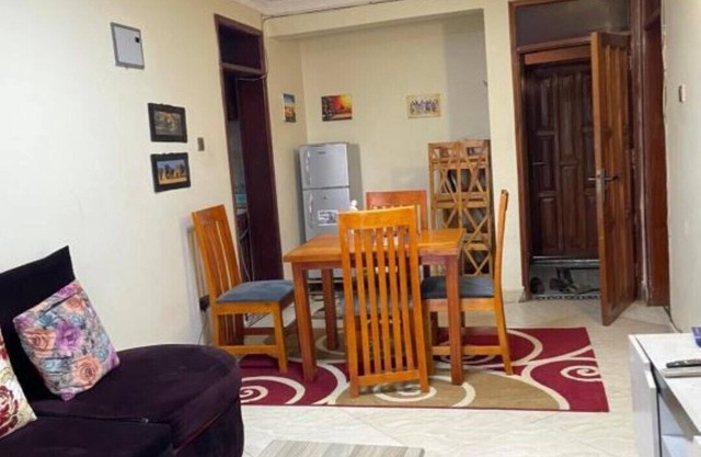 Comfy two bedroom family unit in city centre