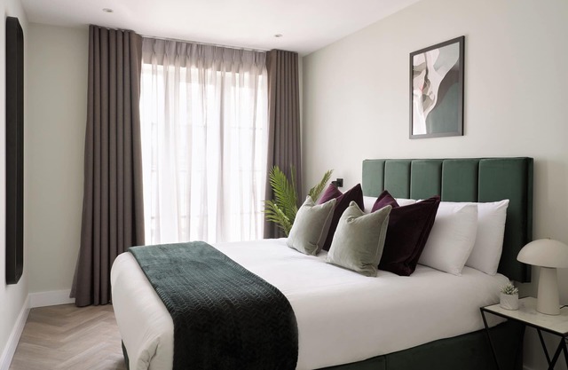 Commercial Road Serviced Apartments - London City East