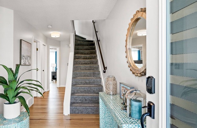 Compass Pointe Condominium - Steps to downtown, close to Lake Michigan