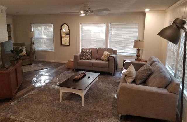 Bnb Presents Stylish Renovated 
