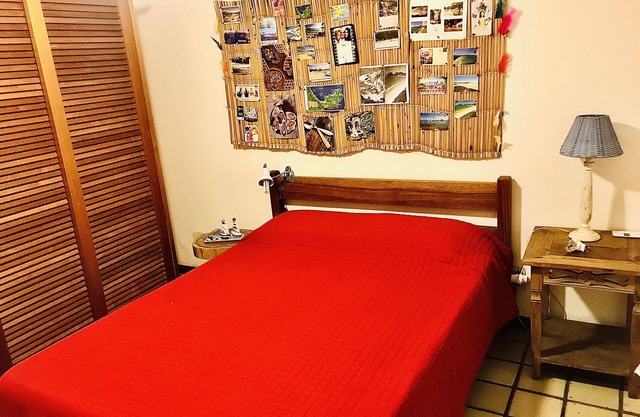 Complete house in Buzios, closed condominium, foot in the sand