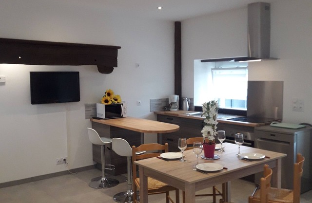 Completely renovated earthen T3
