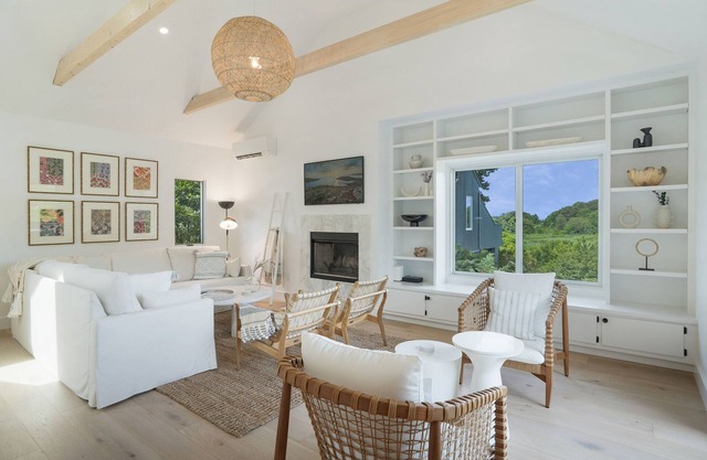 Completely Renovated Oak Bluffs Retreat