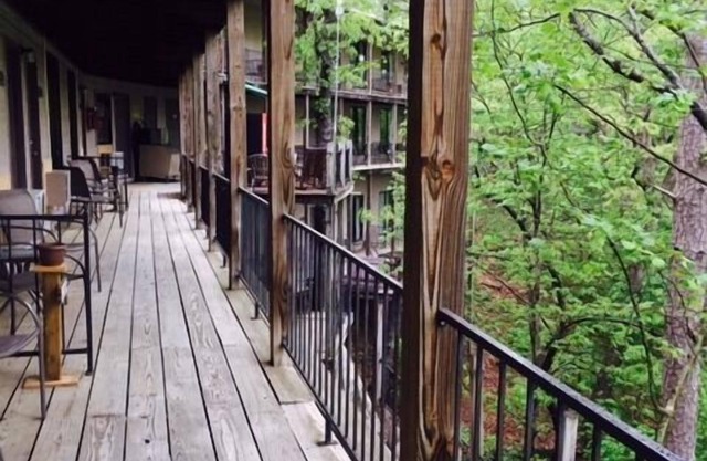 Compton Ridge Resort