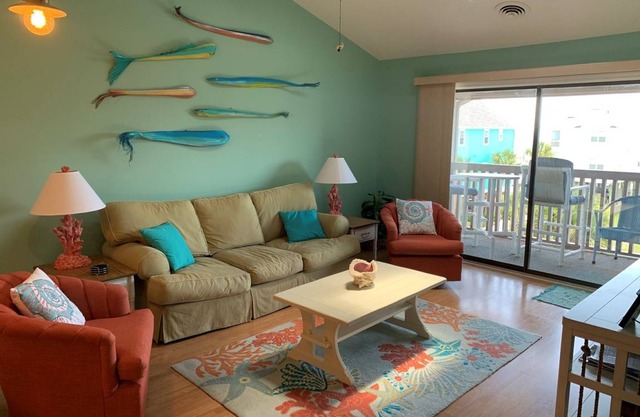 Condo ∙ 2 bedrooms ∙ 6 guests