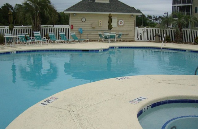 Condo ∙ 2 bedrooms ∙ 6 guests