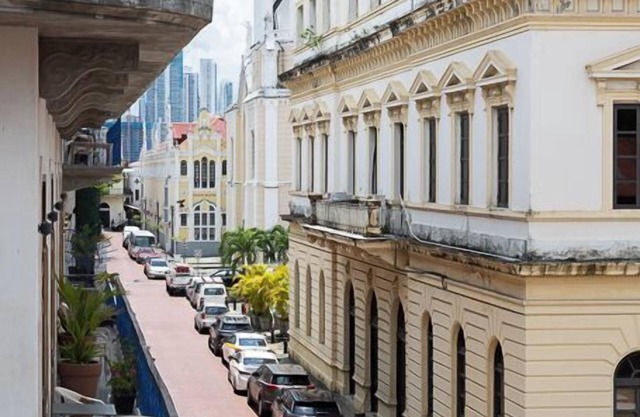 Condo with 2 bdr + 1 bthr 🏣near Tourist Atractions