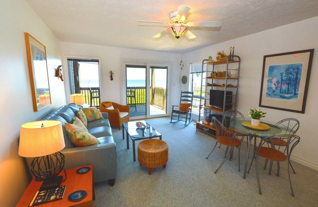 Condo with amazing ocean views!
