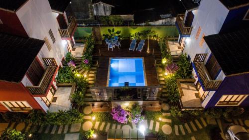 Condomínio na Praia do Lázaro