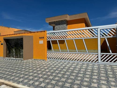 Condomínio pé na areia Itanhaém