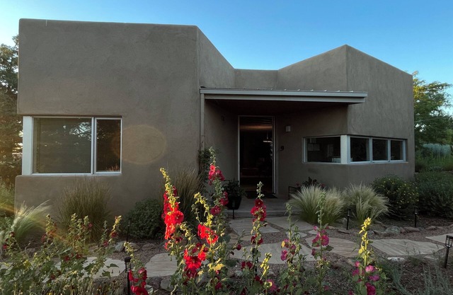 Contemporary Adobe centrally located in walking distance to everything