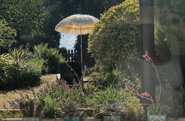 Contemporary cabin on the pond of HEDE