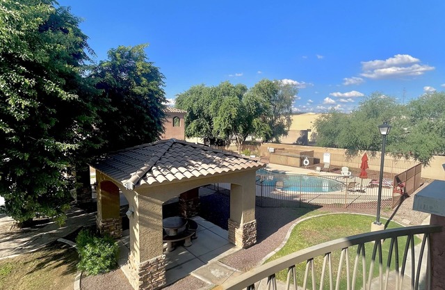 Contemporary Condo with Pool in prime location