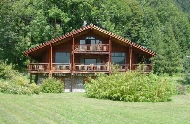 CONTEMPORARY CHALET IN ARGENTIERE