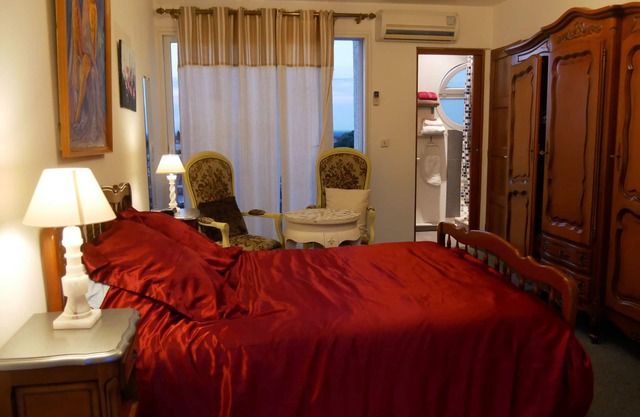 Contemporary house 4 pers, air conditioning, wifi, terraces, very quiet, mountain view