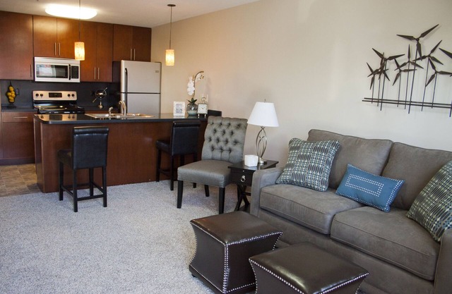CONTEMPORARY LODGING/ONE MONTH MINIMUM STAY