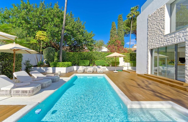 Contemporary & Very Spacious Villa Puerto Banus