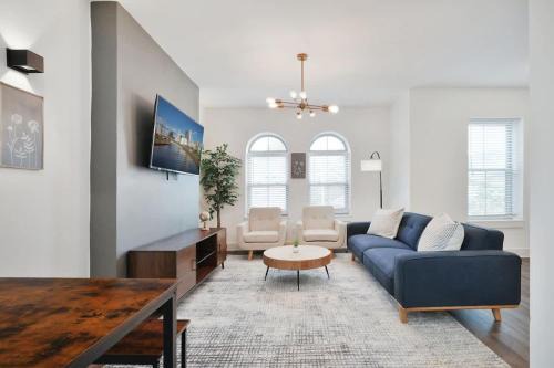 Contemporary Vintage Home Near Downtown