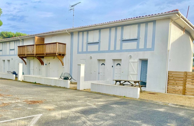 Contis plage Charming semi-detached houses 300 m from the beach, and Riviere, forest
